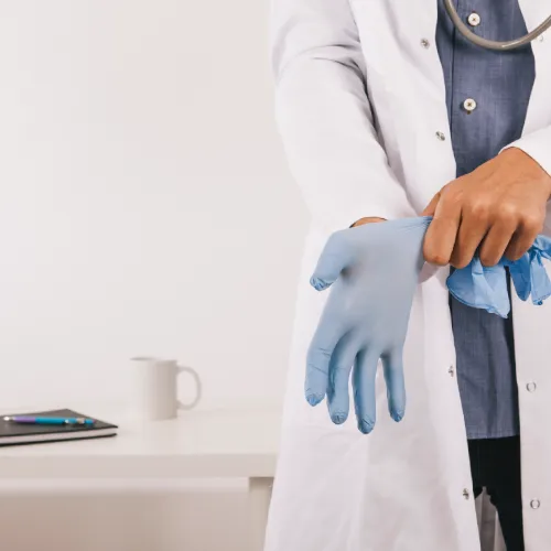 Consulta inicial de nefrología en CDMX con Dr. Juan Carlos Hernández Díaz